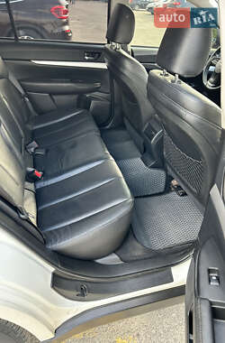 Универсал Subaru Outback 2013 в Киеве