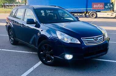 Універсал Subaru Outback 2010 в Дніпрі