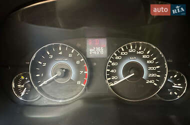 Универсал Subaru Outback 2010 в 