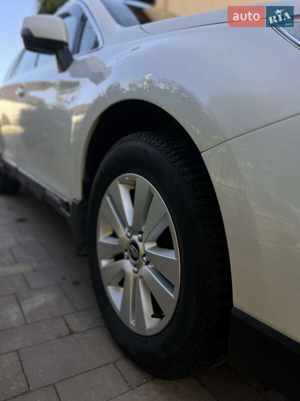Универсал Subaru Outback 2014 в Львове