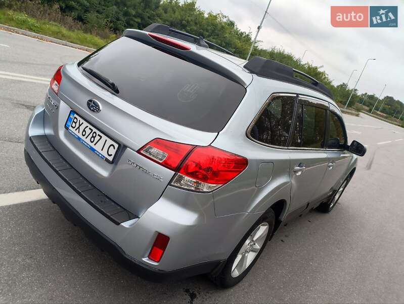 Универсал Subaru Outback 2013 в Хмельницком