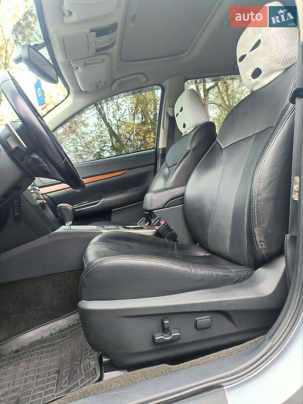 Универсал Subaru Outback 2013 в Хмельницком