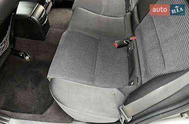 Універсал Subaru Outback 2005 в  фото 18 Універсал Subaru Outback 2005 в