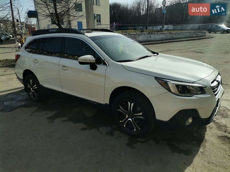 Универсал Subaru Outback 2017 в Каменском
