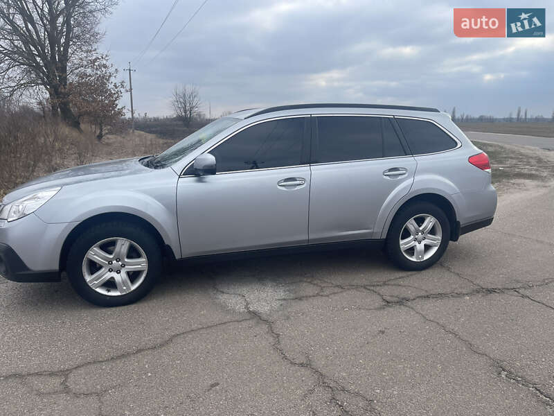 Универсал Subaru Outback 2013 в Киеве фото 10 Универсал Subaru Outback 2013 в Киеве