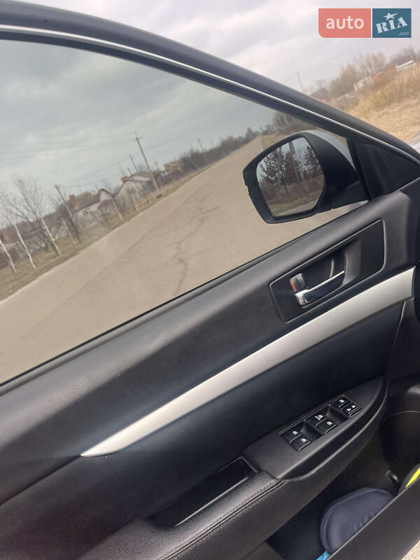 Универсал Subaru Outback 2013 в Киеве фото 15 Универсал Subaru Outback 2013 в Киеве