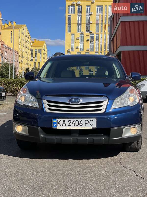 Универсал Subaru Outback 2011 в Киеве