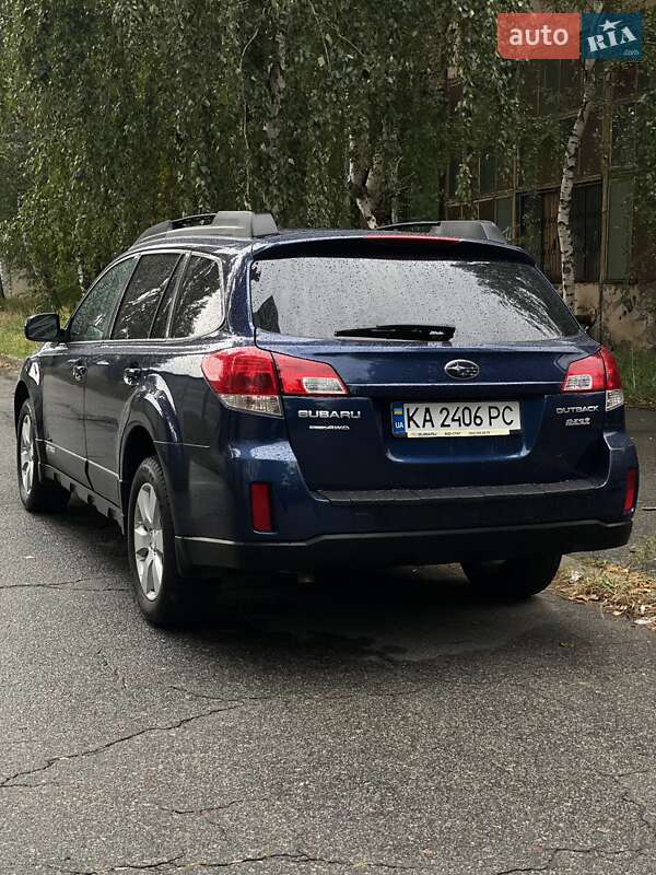 Универсал Subaru Outback 2011 в Киеве