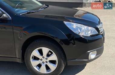 Универсал Subaru Outback 2011 в 