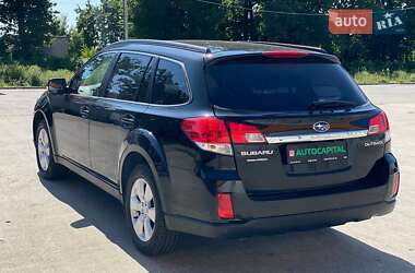 Универсал Subaru Outback 2011 в 