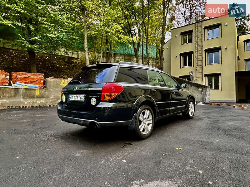 Универсал Subaru Outback 2004 в Киеве