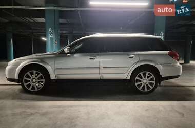 Универсал Subaru Outback 2004 в  фото 5 Универсал Subaru Outback 2004 в