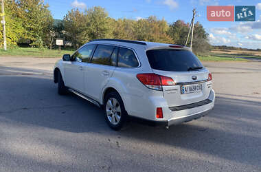 Универсал Subaru Outback 2010 в 