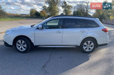 Универсал Subaru Outback 2010 в 