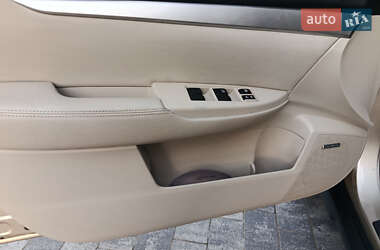 Универсал Subaru Outback 2010 в 