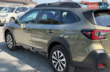 Внедорожник / Кроссовер Subaru Outback 2023 в 