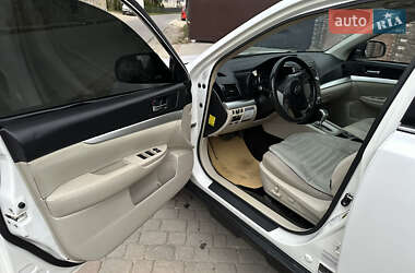Универсал Subaru Outback 2012 в 