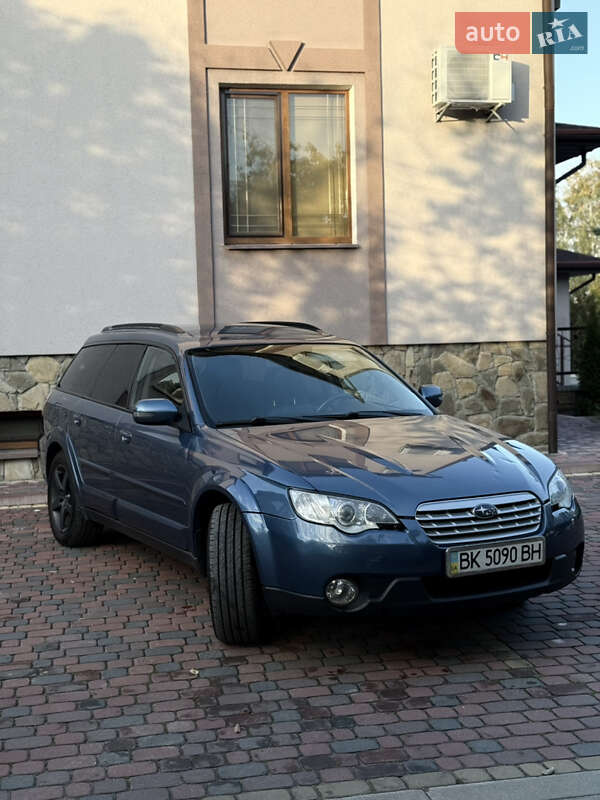 Универсал Subaru Outback 2006 в Вараше