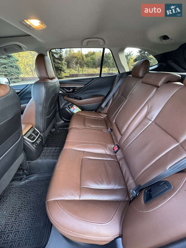 Универсал Subaru Outback 2020 в Киеве