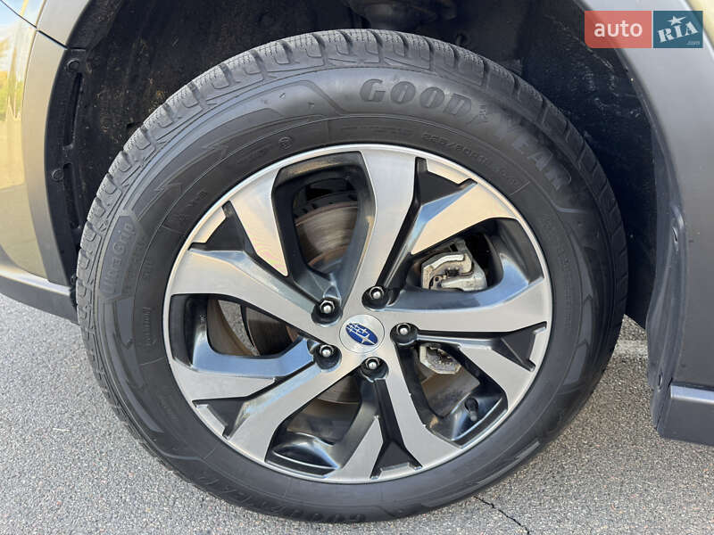 Универсал Subaru Outback 2020 в Киеве
