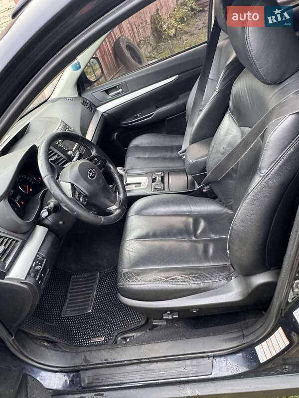 Универсал Subaru Outback 2013 в Луцке