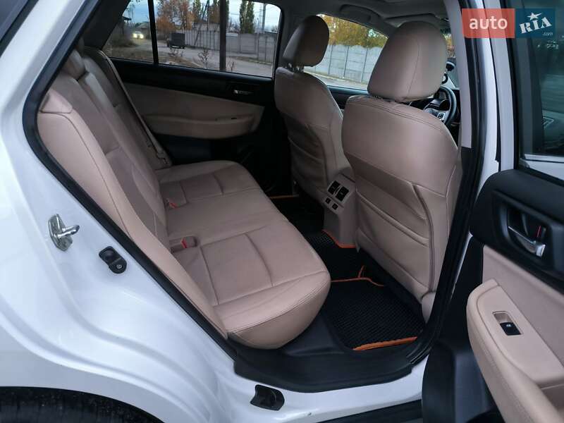 Универсал Subaru Outback 2015 в Новомосковске фото 16 Универсал Subaru Outback 2015 в Новомосковске