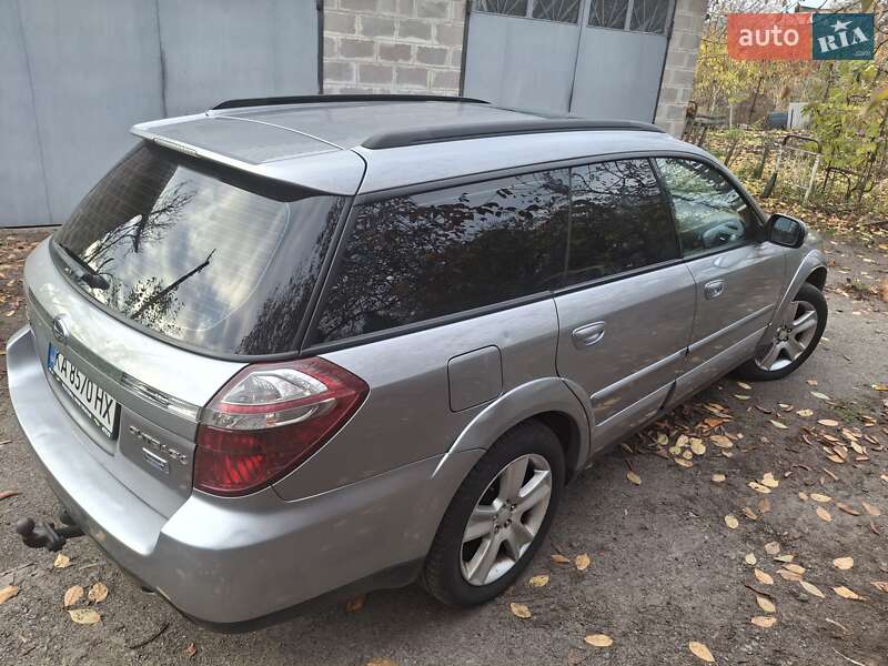 Универсал Subaru Outback 2008 в Смеле