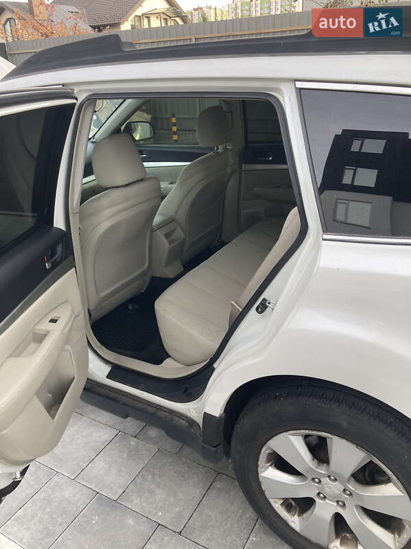 Универсал Subaru Outback 2010 в Киеве фото 7 Универсал Subaru Outback 2010 в Киеве