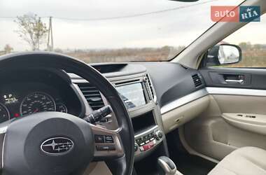 Універсал Subaru Outback 2013 в Чернівцях