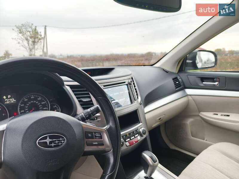 Универсал Subaru Outback 2013 в Черновцах