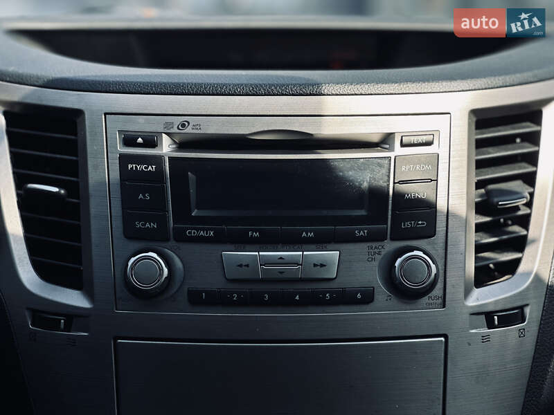 Универсал Subaru Outback 2012 в Кременчуге