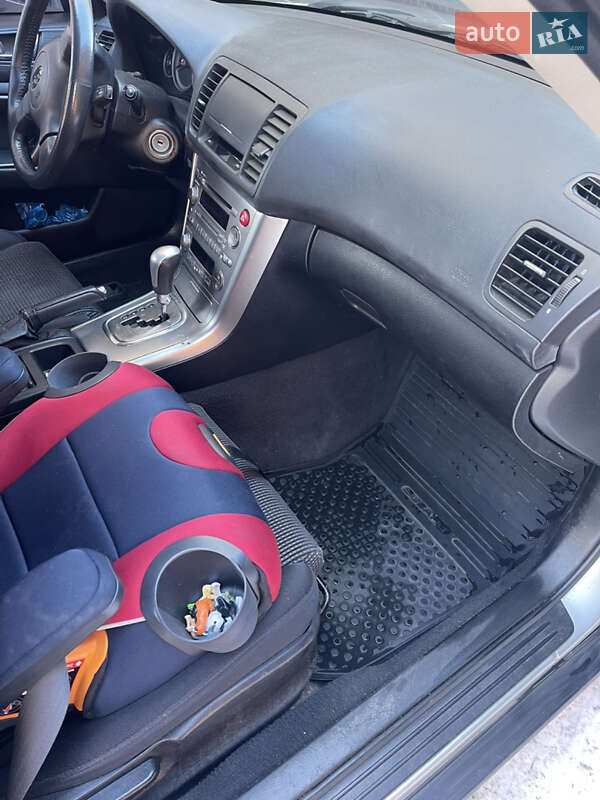 Универсал Subaru Outback 2005 в Киеве