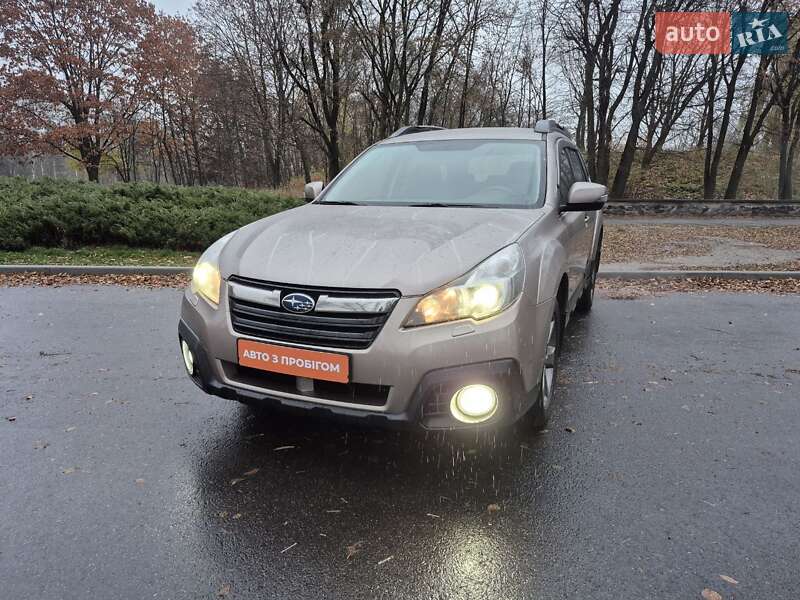 Subaru Outback 2013