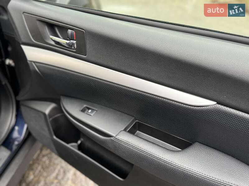 Універсал Subaru Outback 2013 в Києві
