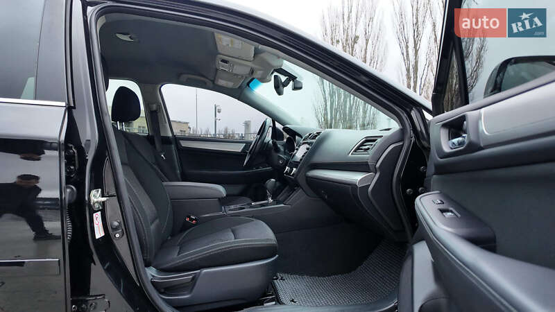 Универсал Subaru Outback 2017 в Киеве
