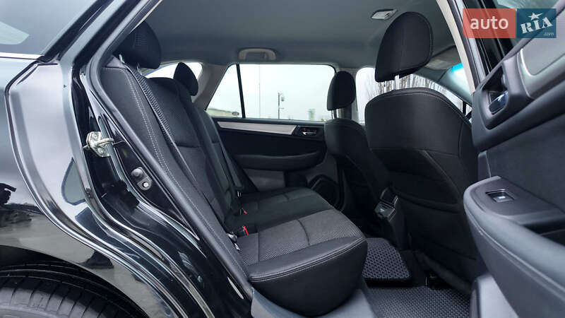 Универсал Subaru Outback 2017 в Киеве