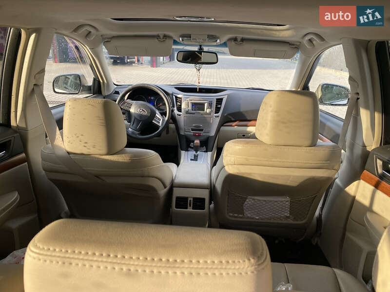Универсал Subaru Outback 2013 в Львове