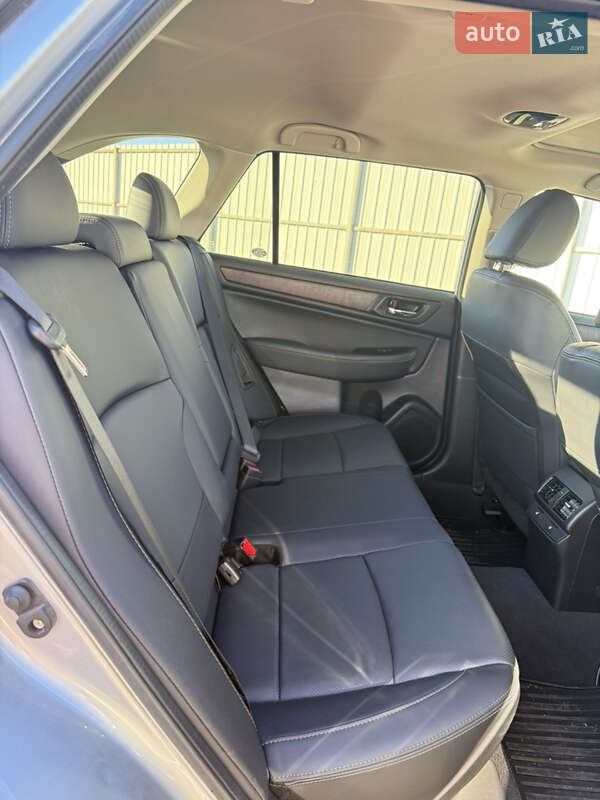 Универсал Subaru Outback 2017 в Луцке