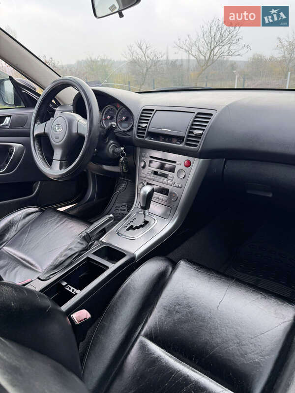 Универсал Subaru Outback 2006 в Южном