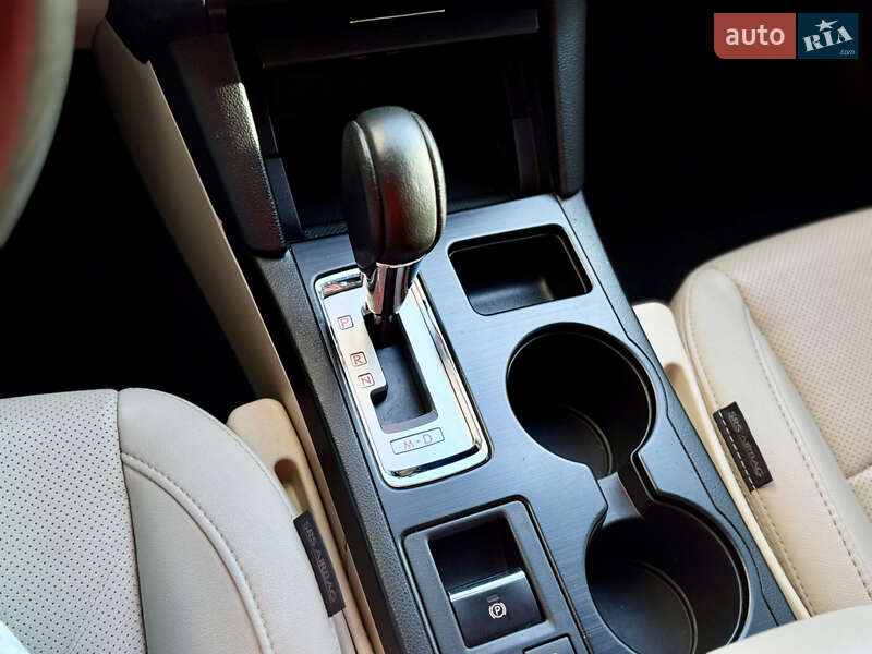 Универсал Subaru Outback 2016 в Киеве