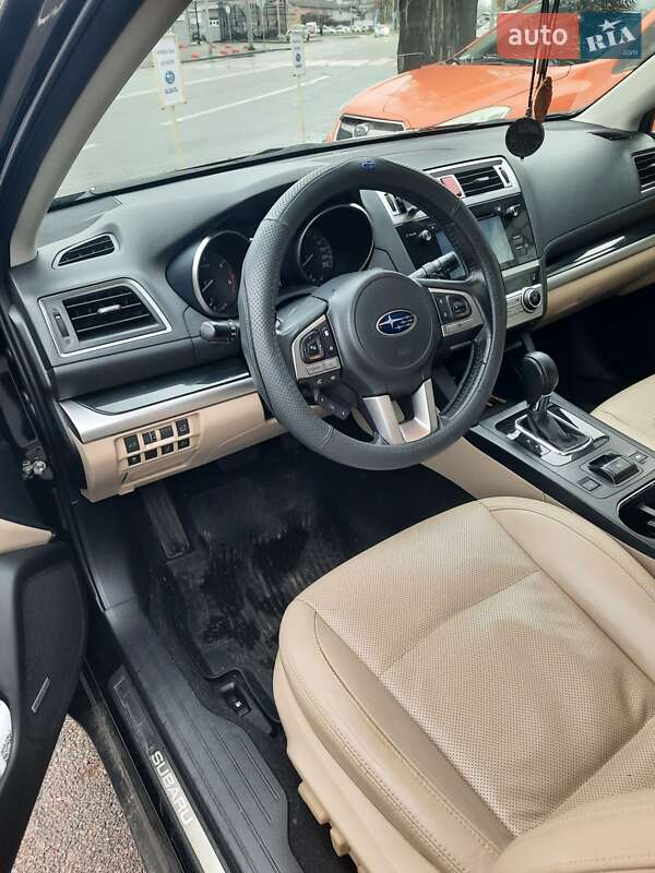 Универсал Subaru Outback 2015 в Киеве