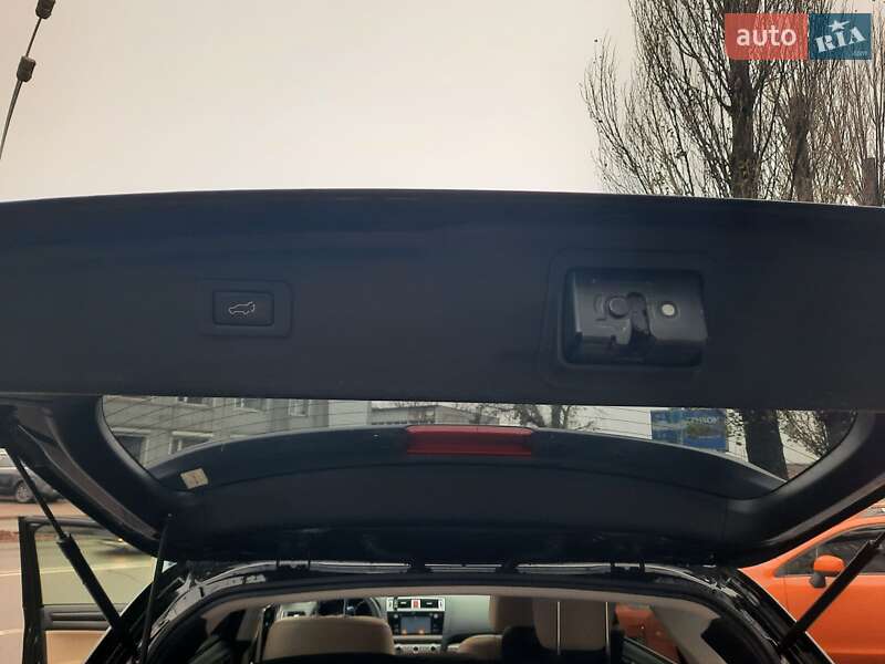 Универсал Subaru Outback 2015 в Киеве