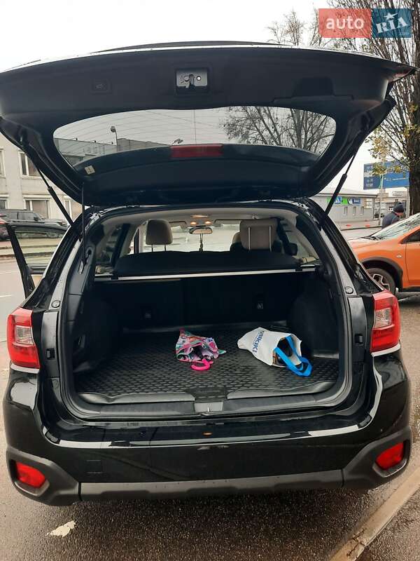 Универсал Subaru Outback 2015 в Киеве