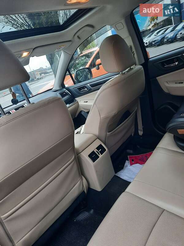 Универсал Subaru Outback 2015 в Киеве