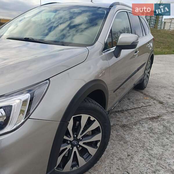 Универсал Subaru Outback 2015 в Нетешине
