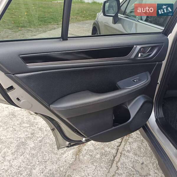 Универсал Subaru Outback 2015 в Нетешине