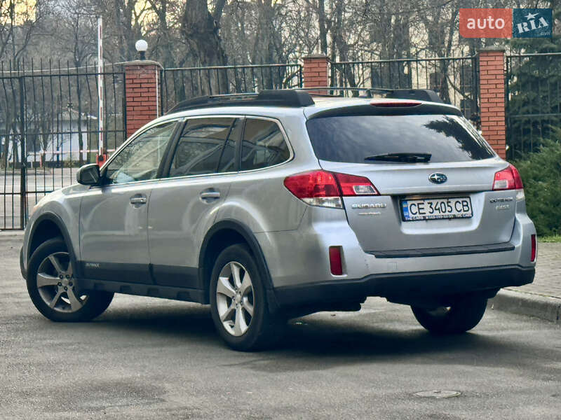 Универсал Subaru Outback 2012 в Киеве
