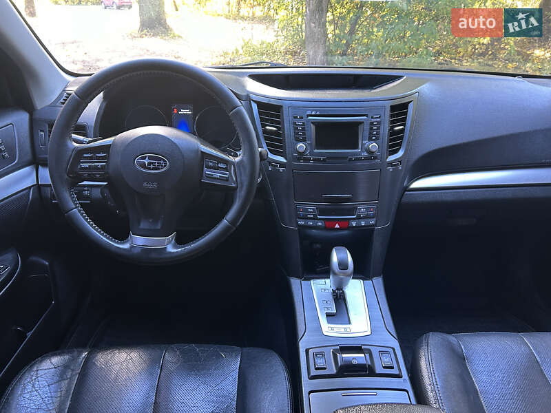Универсал Subaru Outback 2012 в Киеве