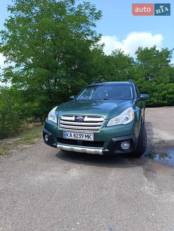 Универсал Subaru Outback 2013 в Киеве