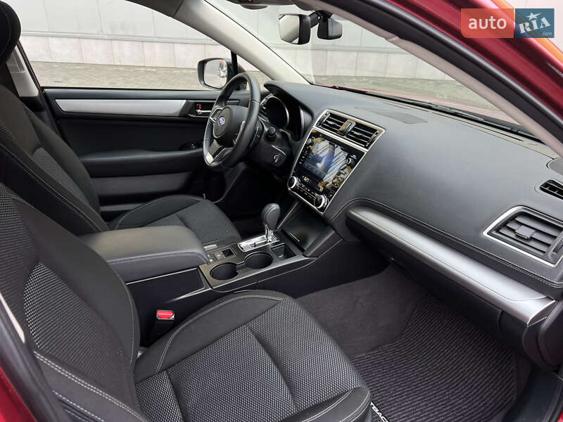 Универсал Subaru Outback 2018 в Киеве фото 24 Универсал Subaru Outback 2018 в Киеве